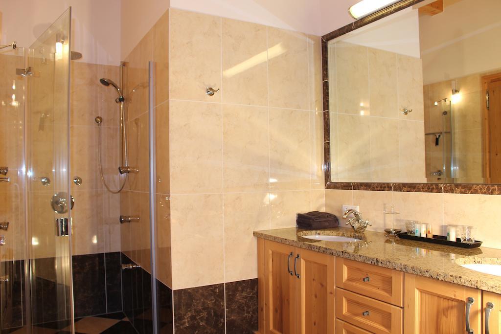 Penthouse Kitzpanorama Apartment Kaprun Room photo